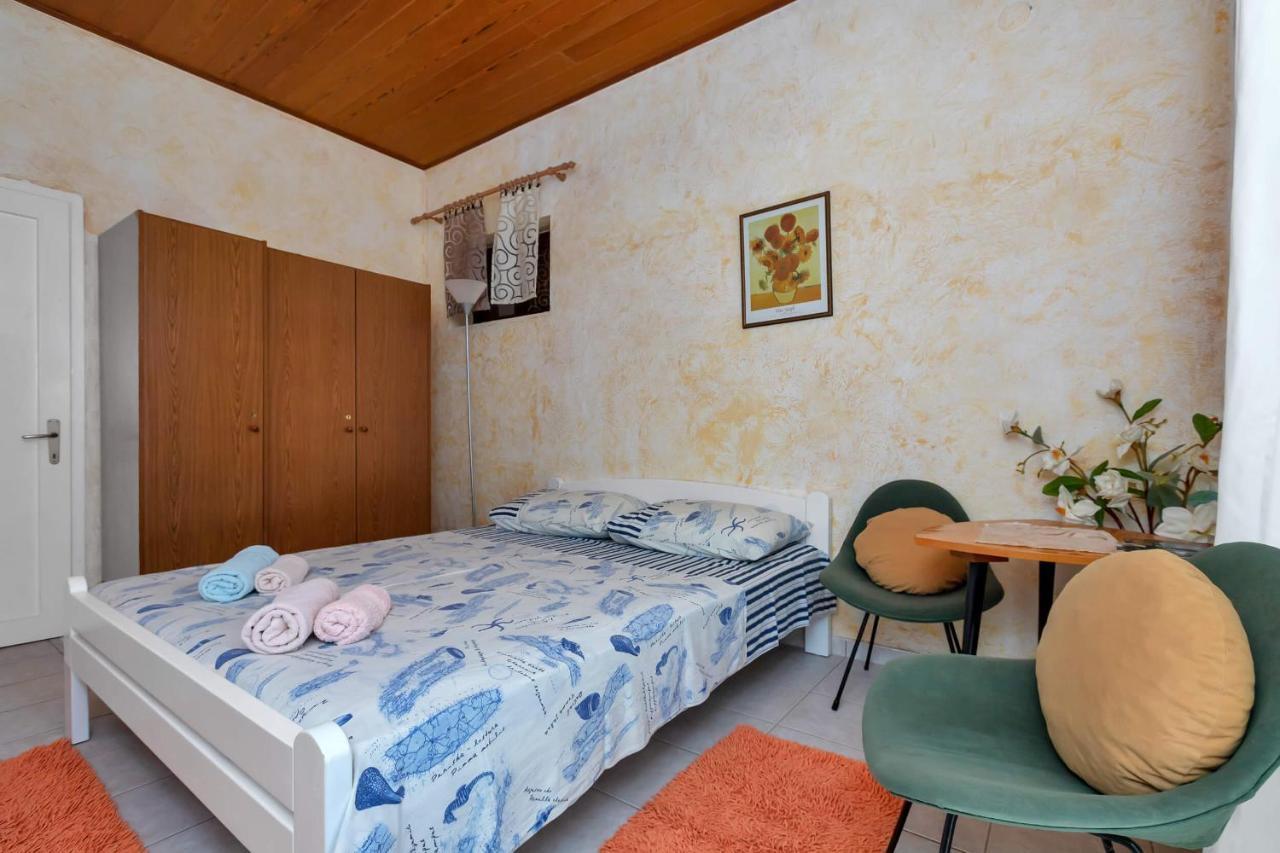 Apartments Vele Макарска Екстериор снимка
