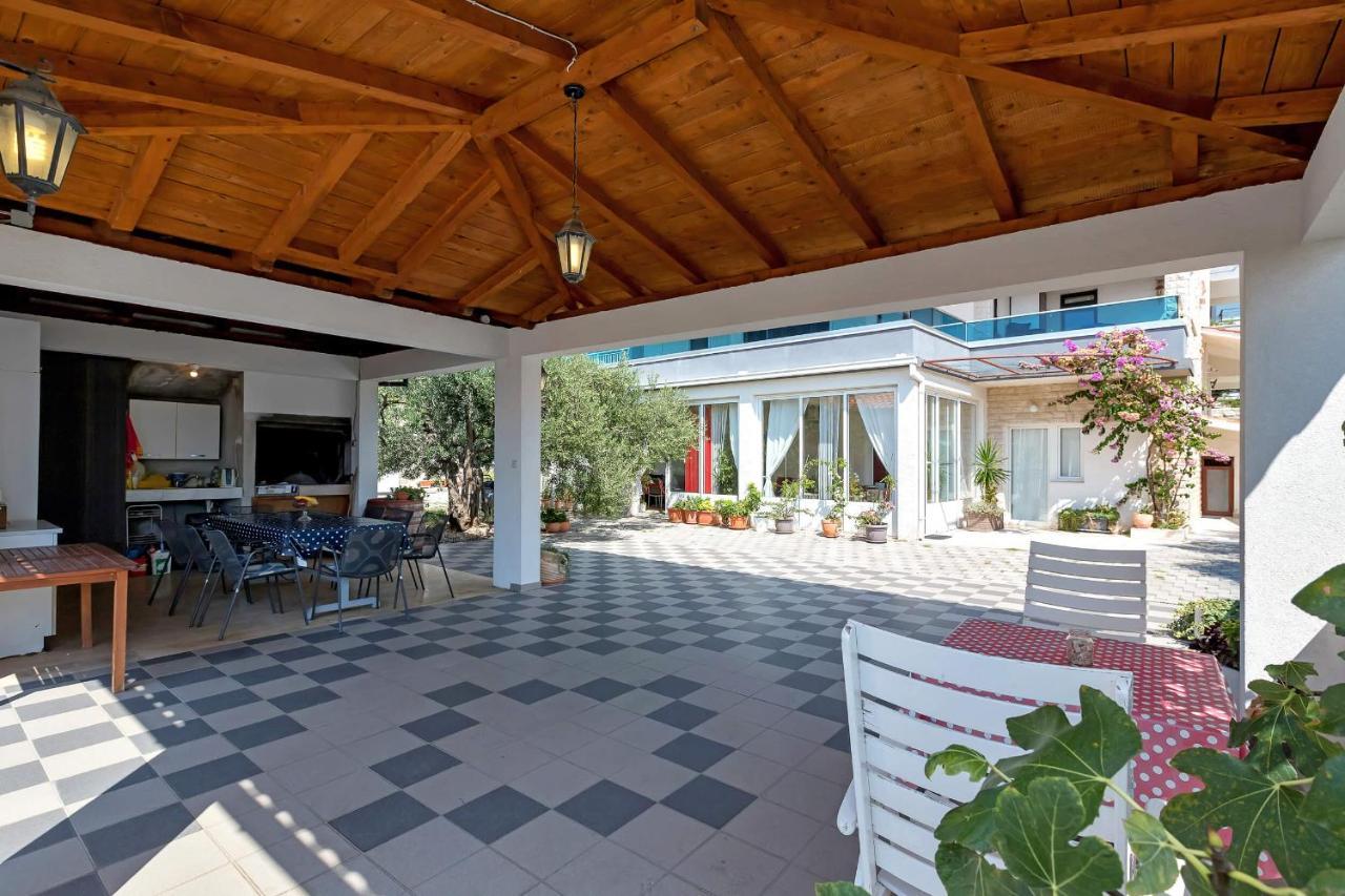 Apartments Vele Макарска Екстериор снимка