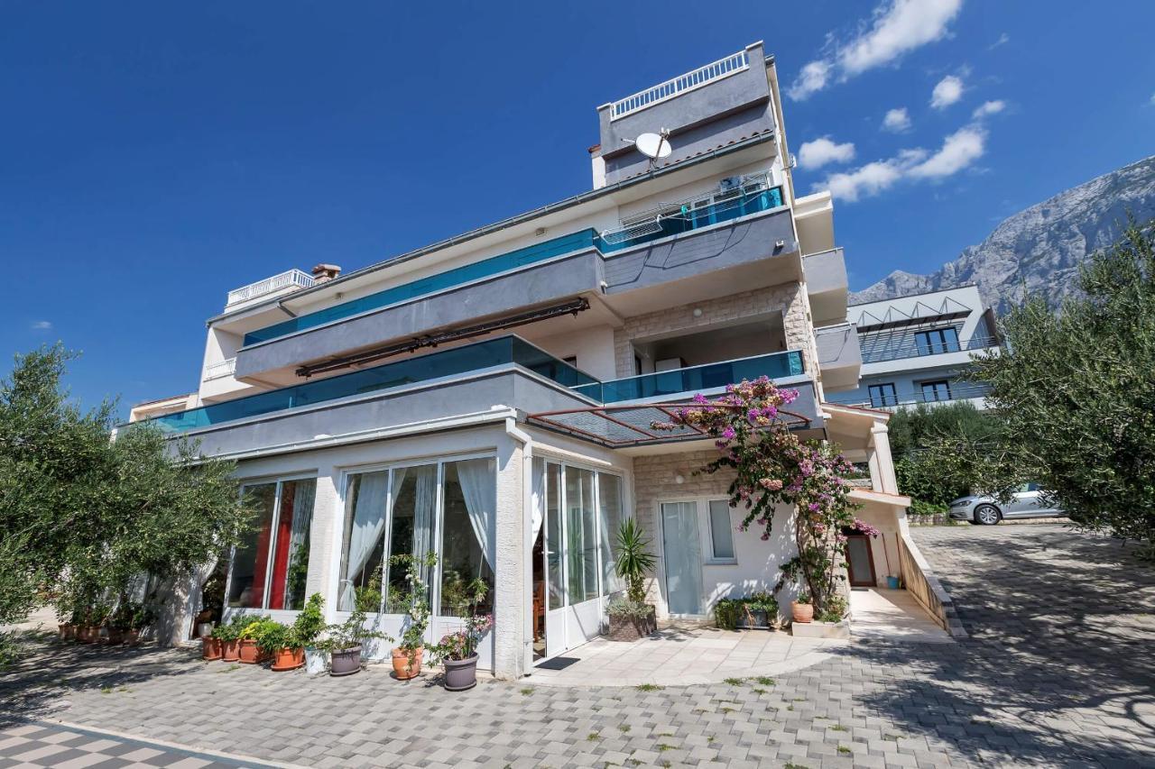 Apartments Vele Макарска Екстериор снимка