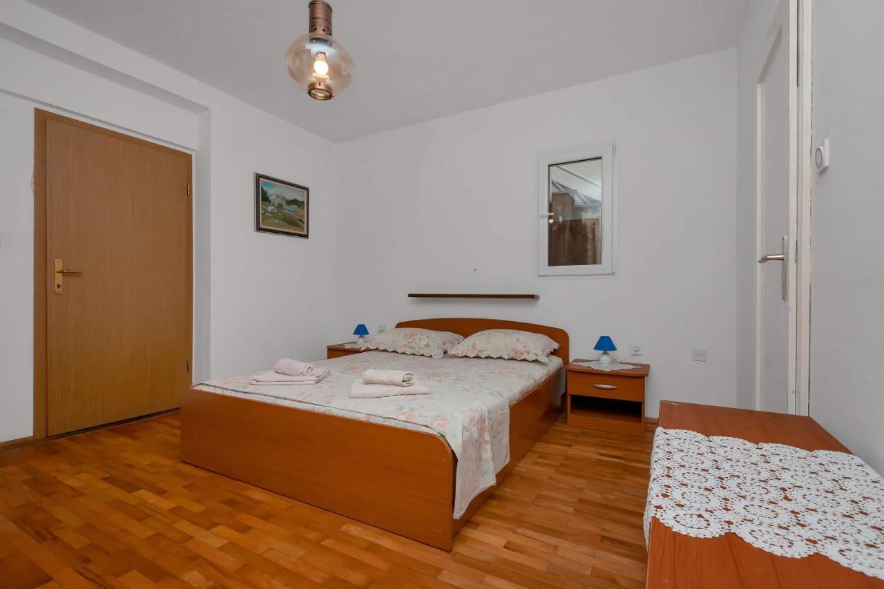 Apartments Vele Макарска Екстериор снимка
