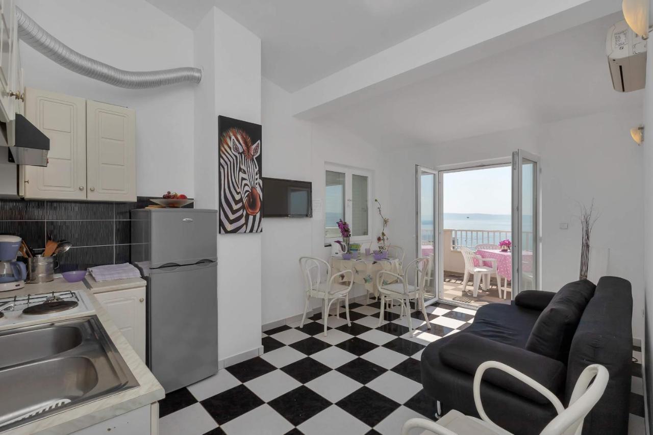 Apartments Vele Макарска Екстериор снимка