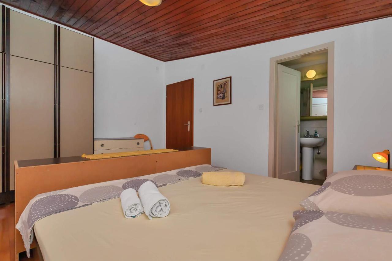 Apartments Vele Макарска Екстериор снимка