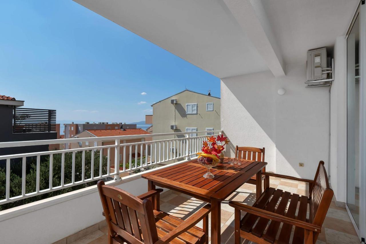 Apartments Vele Макарска Екстериор снимка