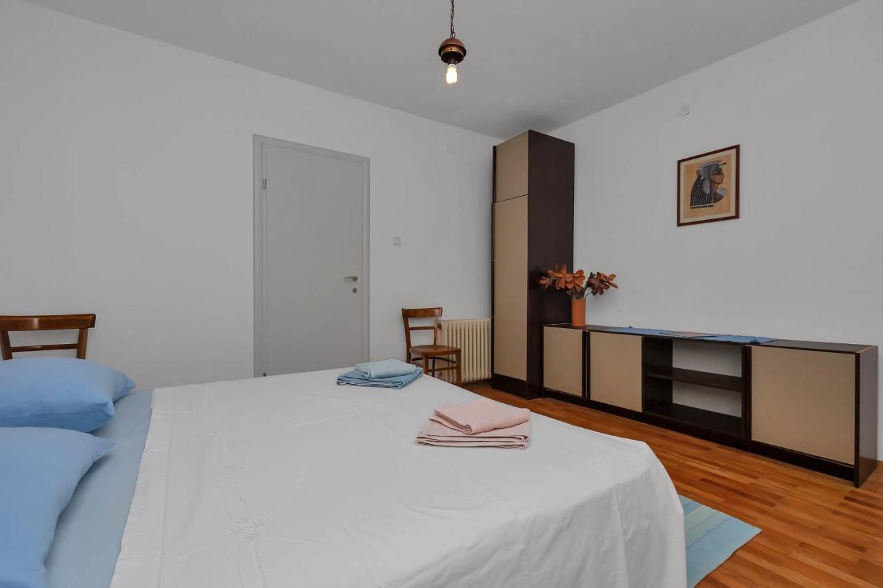 Apartments Vele Макарска Екстериор снимка