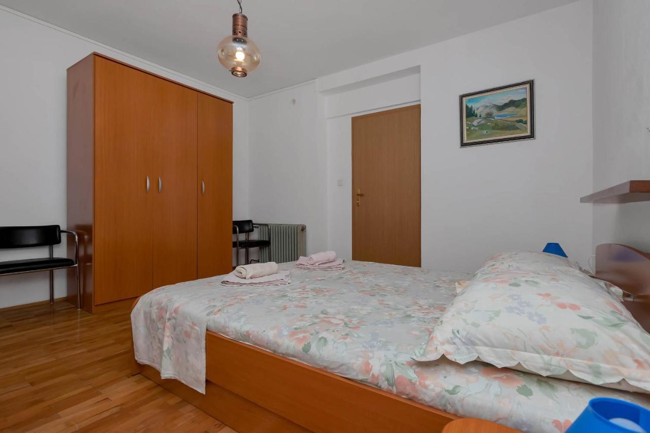 Apartments Vele Макарска Екстериор снимка