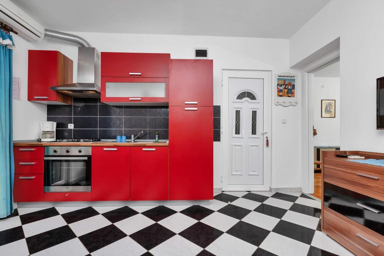 Apartments Vele Макарска Екстериор снимка